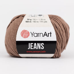 Włóczka Yarn Art Jeans 71 w kolorze kakaowym to kultowa propozycja największego tureckiego producenta. Jej skład to mieszanka bawełny z akrylem.