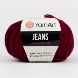 Włóczka Yarn Art Jeans 66 w kolorze bordowym to kultowa propozycja największego tureckiego producenta. Jej skład to mieszanka bawełny z akrylem.