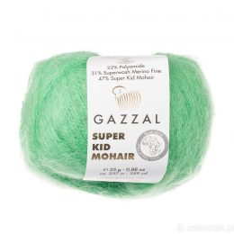 Gazzal Super Kid Mohair 64427 to super mięciutka moherowa włóczka w kolorze groszkowym. 25g/237m. Idealna na jesienno-zimowe udziergi.