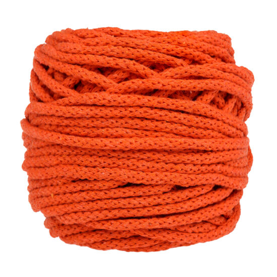 Sznurek bawełniany Bawełenka pomarańczowa 350 to 100% bawełny w postaci przędzonego sznura o średnicy 5mm. W motku ma 50 m.