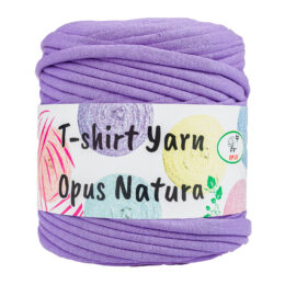  Sznurek T-shirt Yarn lawenda Opus Natura to koszulkowy sznurek z bawełny z recyklingu. Idealny do dziergania torebek, puf, itd.