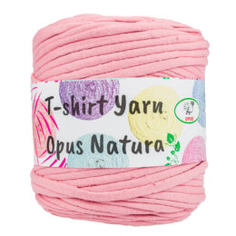  Sznurek T-shirt Yarn róż Opus Natura to koszulkowy sznurek z bawełny z recyklingu. Idealny do dziergania torebek, puf, itd.