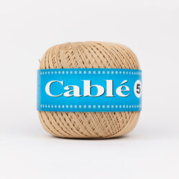 Kordonek Cablé 5 213 w kolorze beżowym to 100% bawełna merceryzowana od polskiego producenta. Idealna na świąteczne ozdoby, 50g/330m