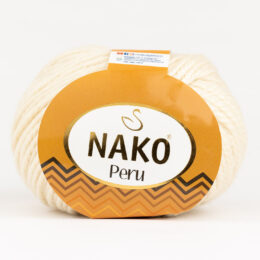 Nako Peru 6730 to cudna mieszanka premium akrylu, wełny i alpaki w kolorze kremowym. 100g/130m. Doskonała na czapki, szale i swetry.