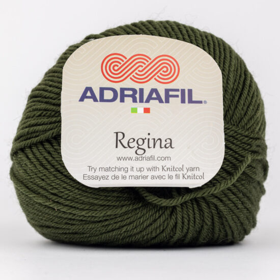 Adriafil Regina 24 w kolorze oliwkowym to mięciutka wełna z merynosa superwash. Idealna dla dzieci i nie tylko. Motek 50g ma 125m.