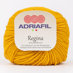 Adriafil Regina 95 w kolorze musztardowym to mięciutka wełna z merynosa superwash. Idealna dla dzieci i nie tylko. Motek 50g ma 125m.